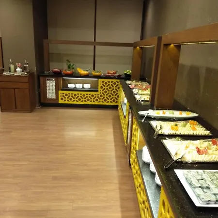 Akol Hotel 4*