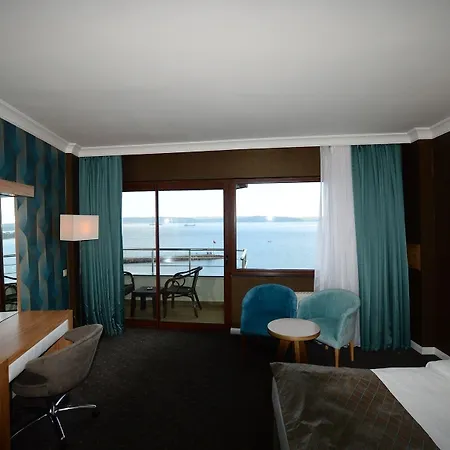 Akol Otel