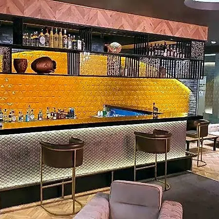 Ξενοδοχείο Akol 4*