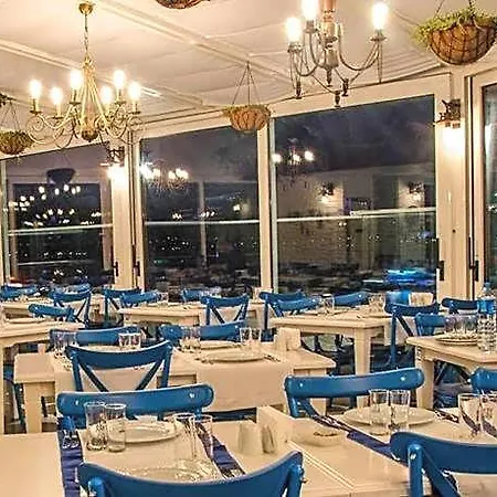 Hotel Akol