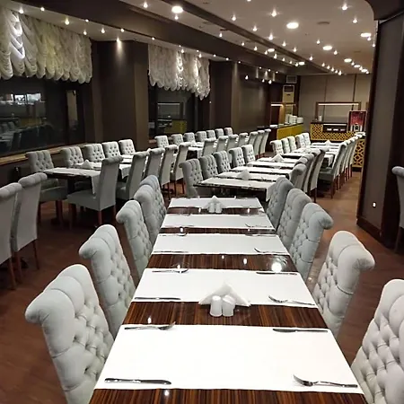Ξενοδοχείο Akol 4*