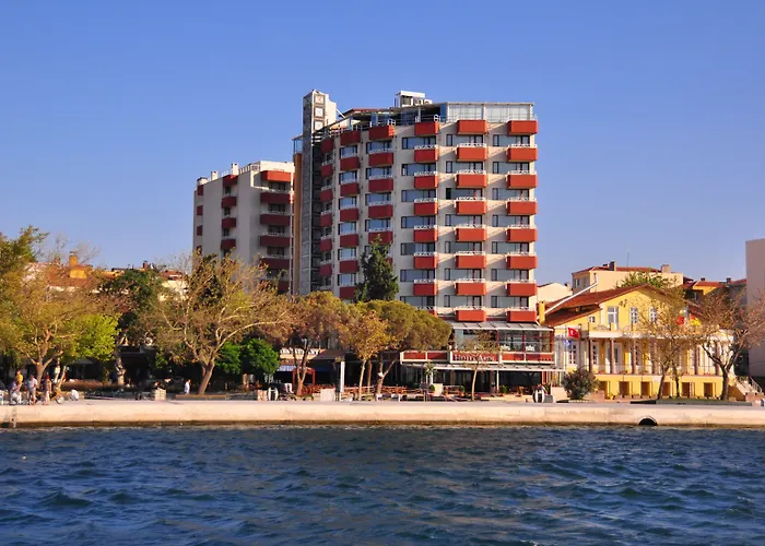Akol Hotel
